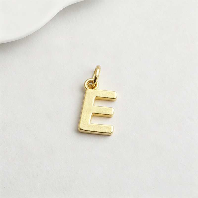 26 Golden Letters DS4880