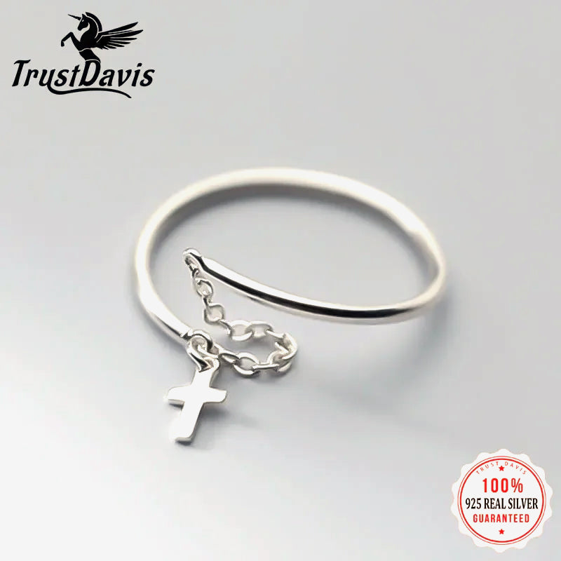Fashion Sweet Cross Chain Ring Sizable DB1082