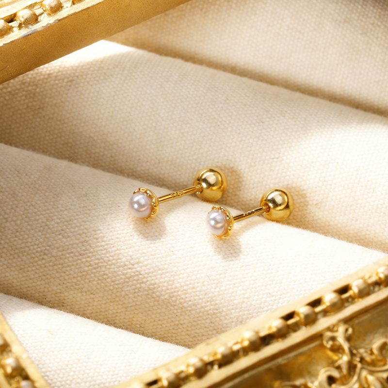 Freshwater Pearl Screw Stud Earring DA282