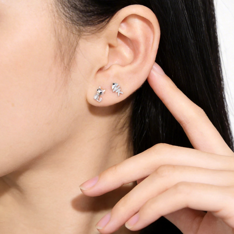 Cat Fish Bone Stud Earrings DS2174
