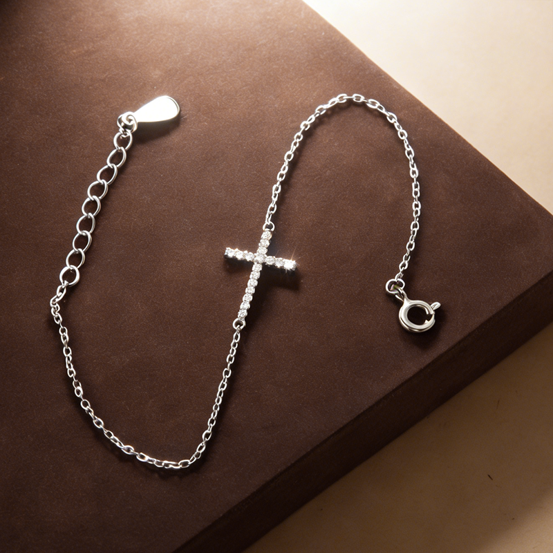 Fashion Sweet Simple Cross Dazzling CZ Bracelet DA1390