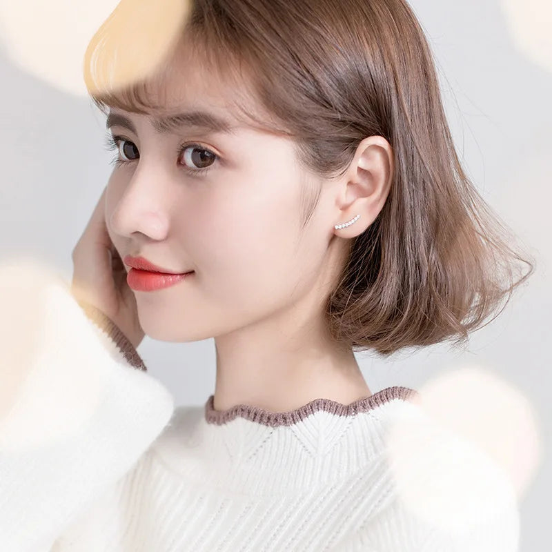 Geometric Arc Dazzling Stud Earrings DA2407