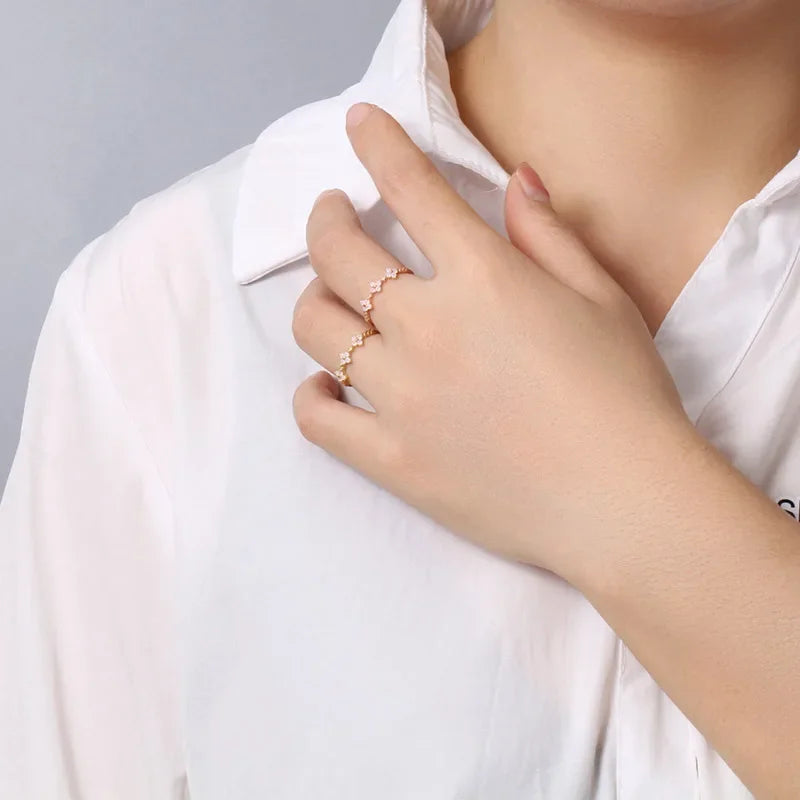 TrustDavis Women 925 Sterling Silver Ring Summer Flowers Dazzling CZ Cocktail Ring Sizable 6 7 8 Daugther Girls Xmas Gift DF038