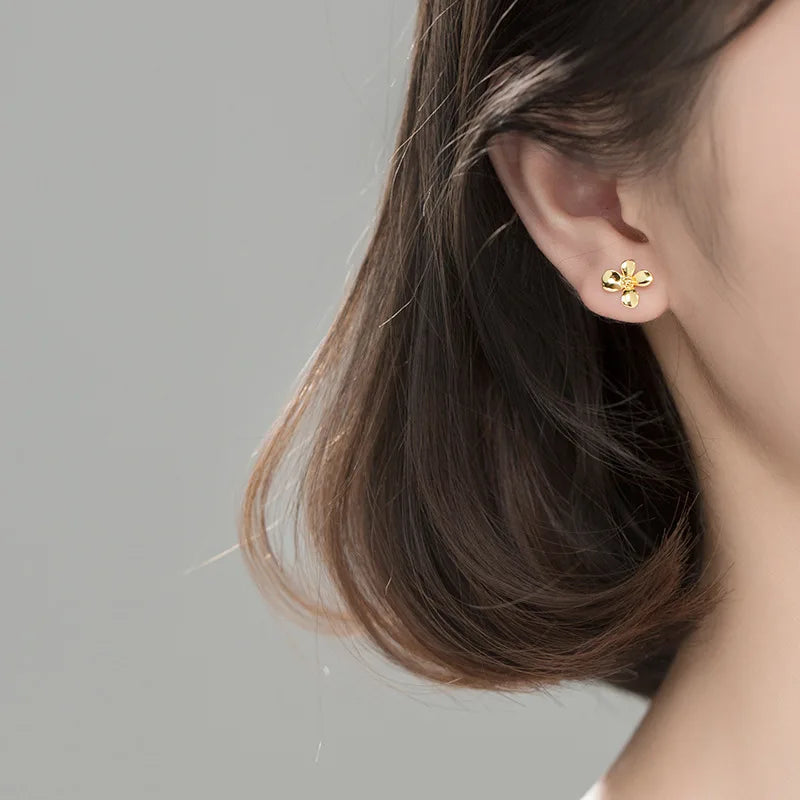 Gold Flower Stud Earrings DS438