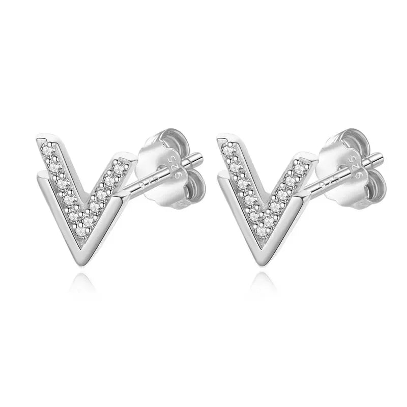 TrustDavis Real 925 Sterling Silver Fashion Sweet Triangle V Shape CZ Stud Earrings For Women Wedding Party Fine Jewelry DB1453