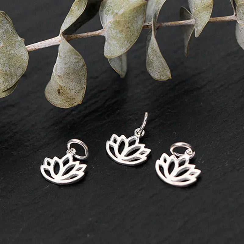 Hollow Out Lotus Charm Pendant DIY Accessories Jewelry DZ138