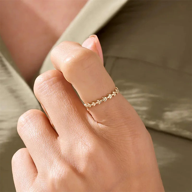 Fashionable and Luxurious Leaf Ring for DS4762