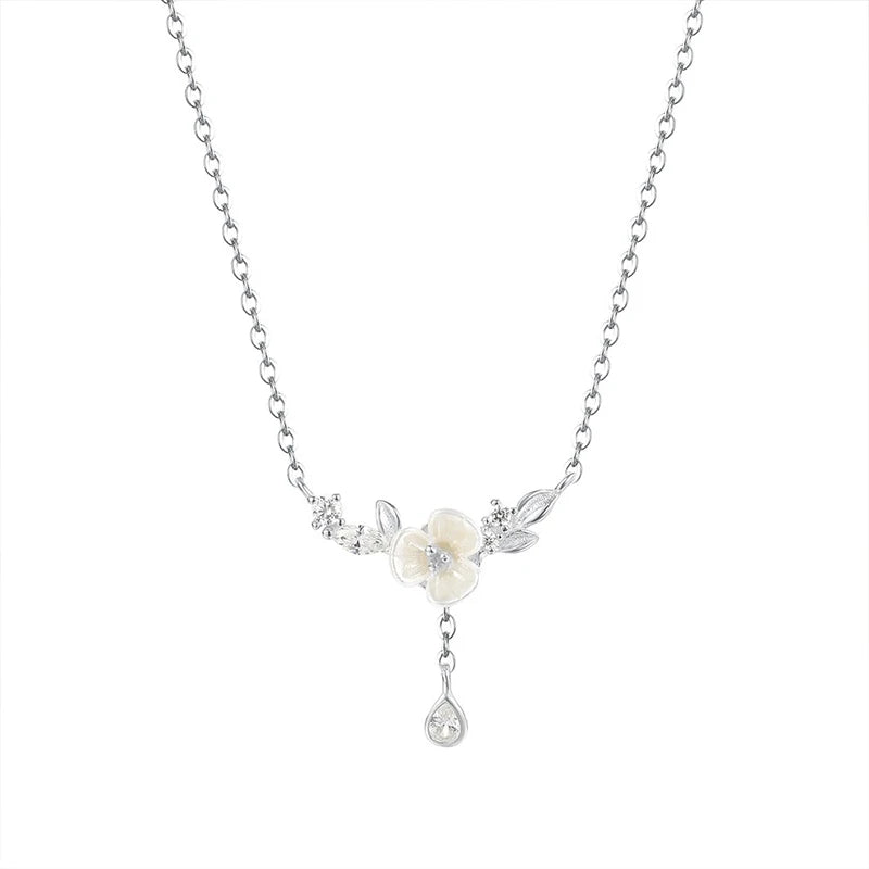 Gardenia Zircon Clavicle Necklace for Women DS4659
