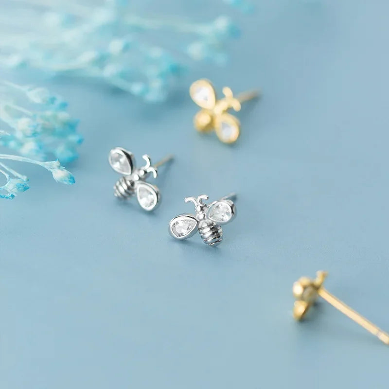 Trustdavis Genuine Fashion 925 Sterling Silver Little Animal Bee Dazzling CZ Stud Earring For Women Fine Jewelry Brincos DS2345