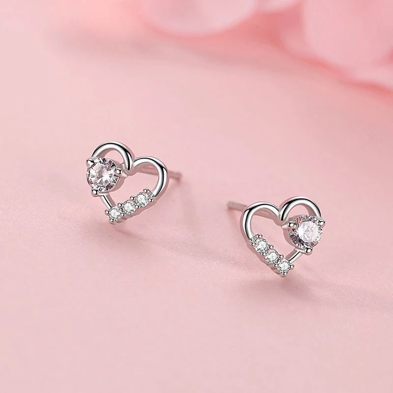Heart-shaped Zircon Stud Earrings DS4261