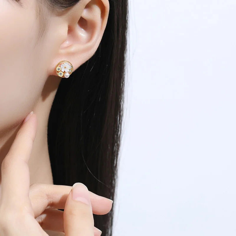 Sweet Circle Sakura Pearl Earrings DS4369
