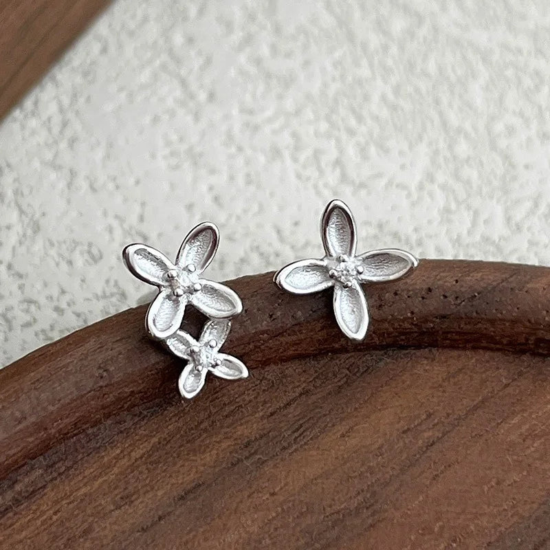 Irregular Flower Sliver Earrings DS4865