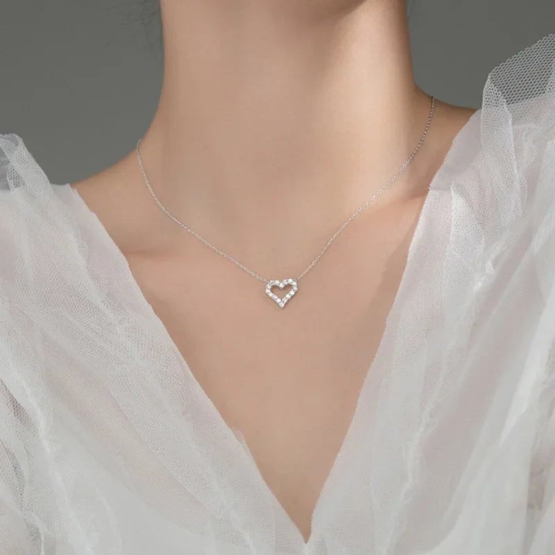 Romantic Heart Pendant Choker Necklace DS1016