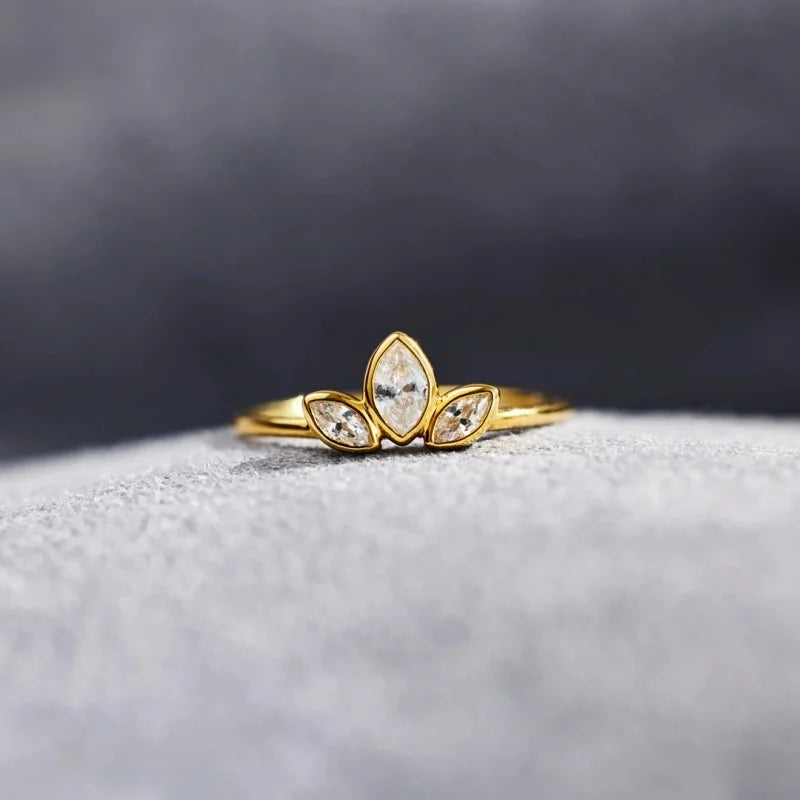 Fashion Simple Clover Flower Zircon Ring DS4760