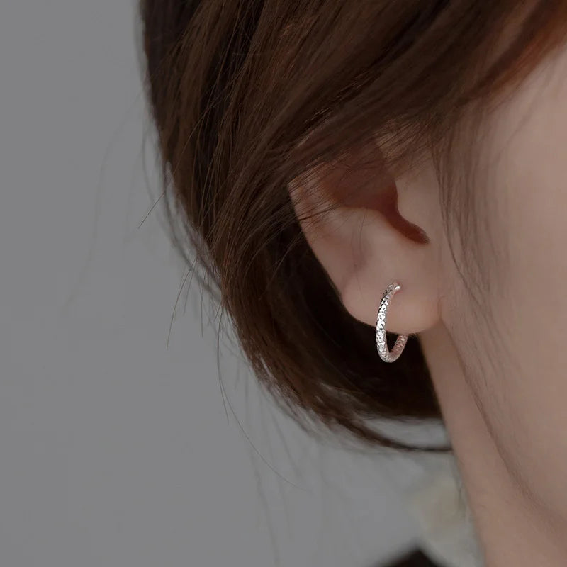 TrustDavis Real 925 Sterling Silver Shiny Hoop Earrings for Women Office Lady Girls Fine 925 Jewelry Wholesale DS3606