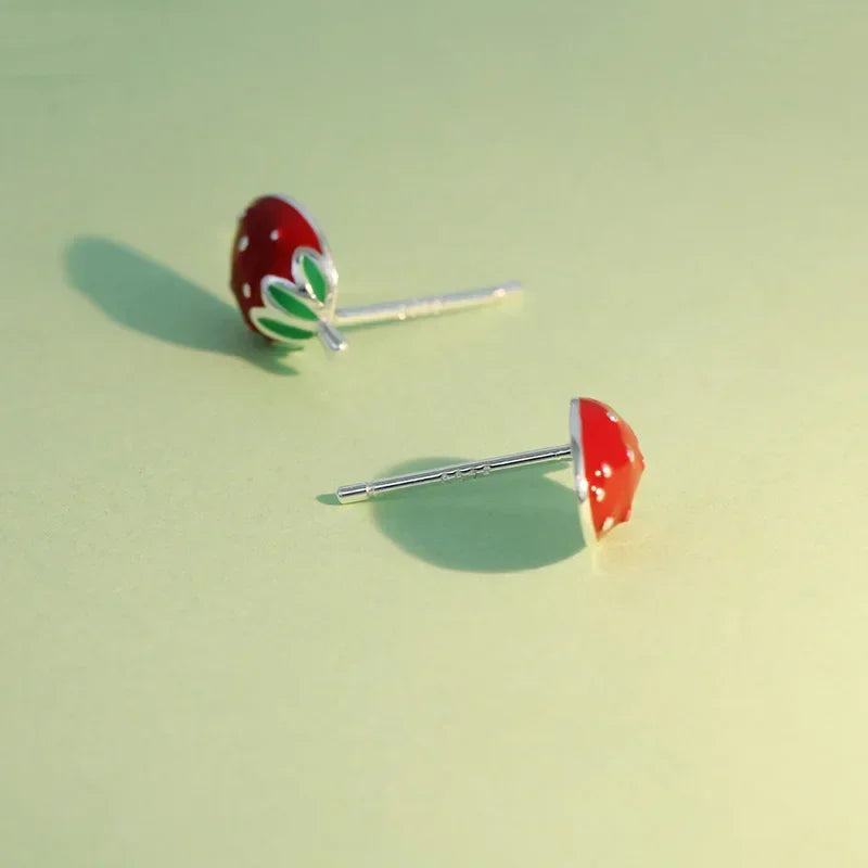 Strawberry Stud Earrings DS92