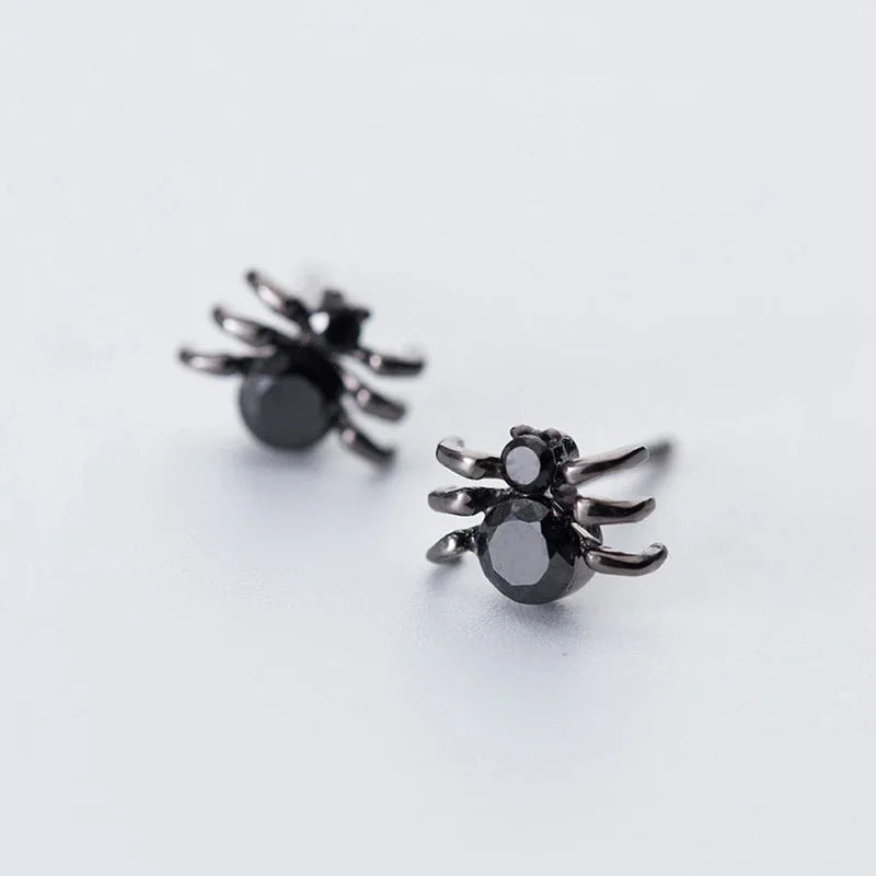 Black Spider Stud Earrings DS283