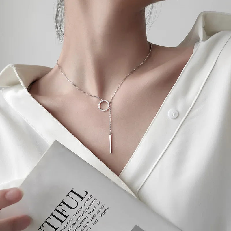 Round Stick Chain Dazzling Pendant Short Clavicle Necklace DA982