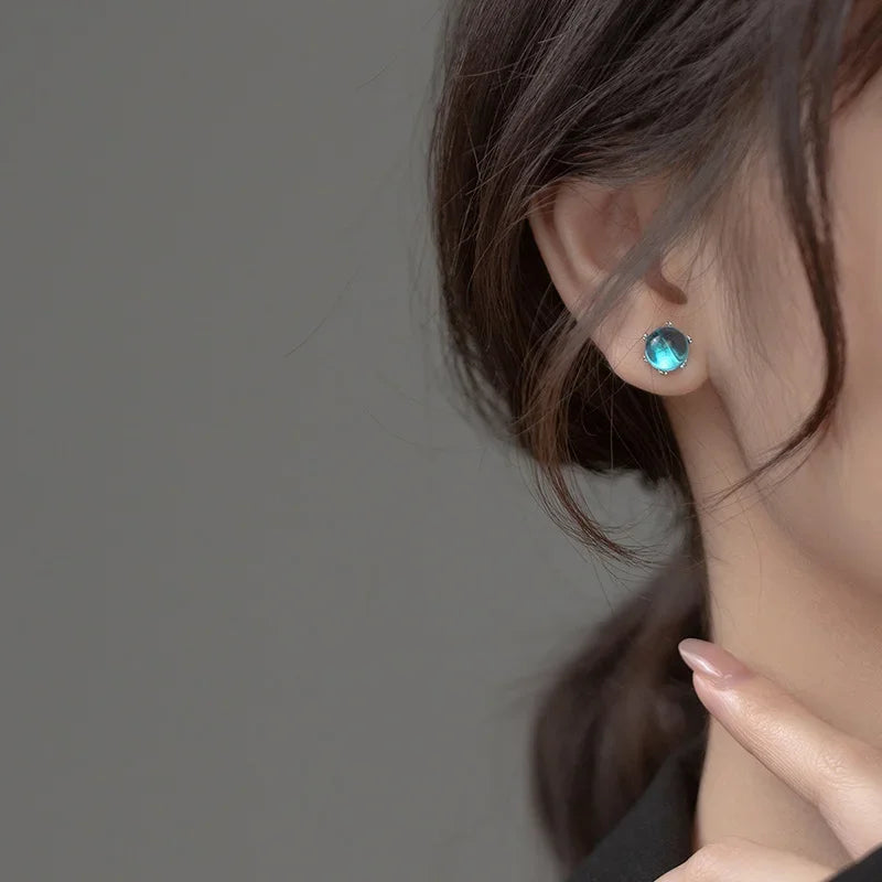 Round Blue Crystal Stud Earrings DA2973