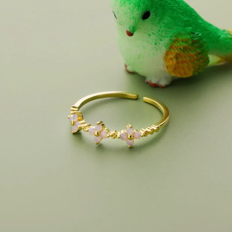 TrustDavis Women 925 Sterling Silver Ring Summer Flowers Dazzling CZ Cocktail Ring Sizable 6 7 8 Daugther Girls Xmas Gift DF038