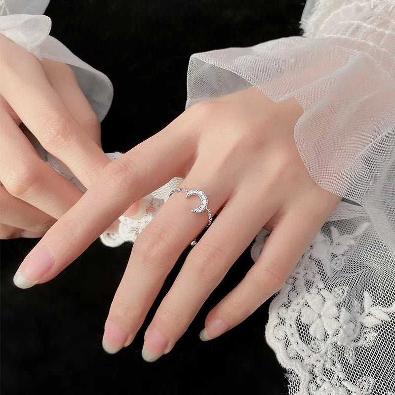 TrustDavis Real 925 Sterling Silver Fashion Sweet Moon Shiny CZ Chain Ring Sizable For Women Wedding Party Fine Jewelry DS940