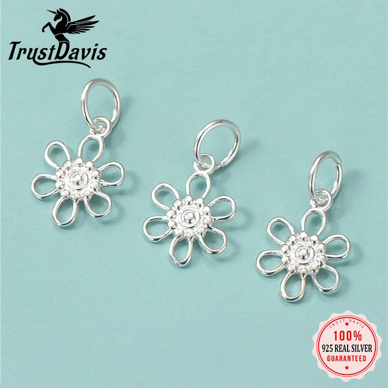 Fashion Little Flower Charm Pendant DZ1776