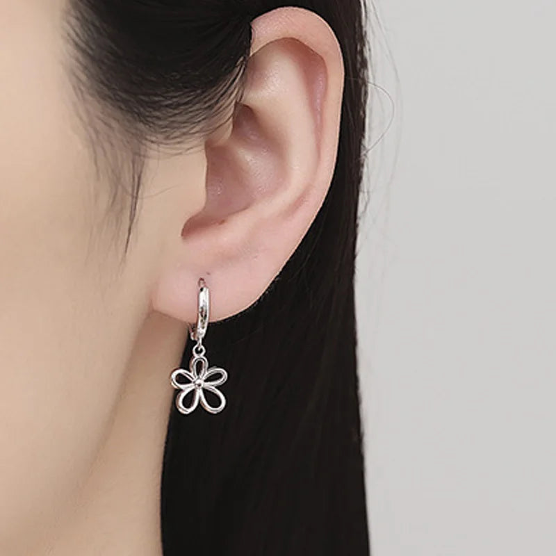 Minimally Hollowed Out Flower Hoop Earring DS4123