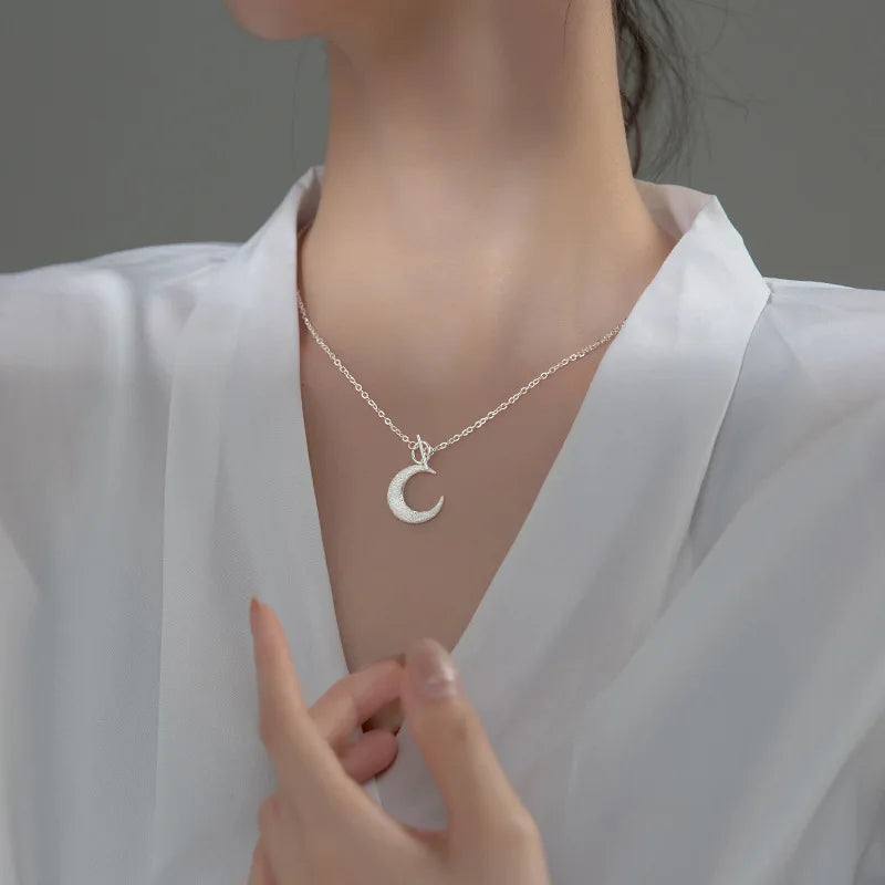 Frosted Moon Round Stick Pendant Girls Love Gift DB1346
