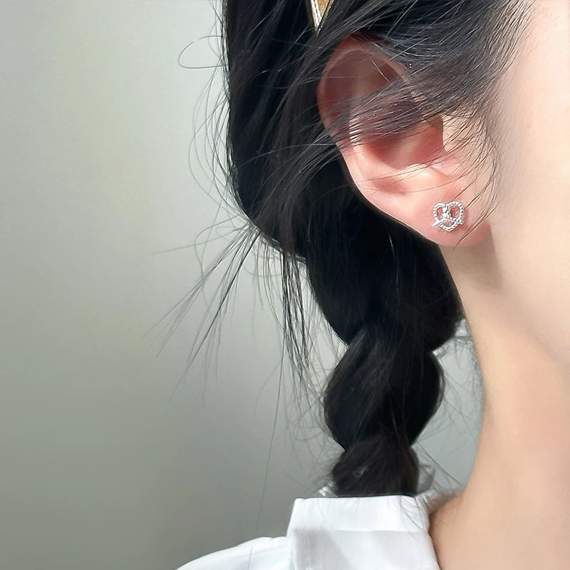 TrustDavis 2024 Real 925 Sterling Silver Romantic Heart Stud Earrings for Mom Daughter Children Birthday Jewelry DS4611