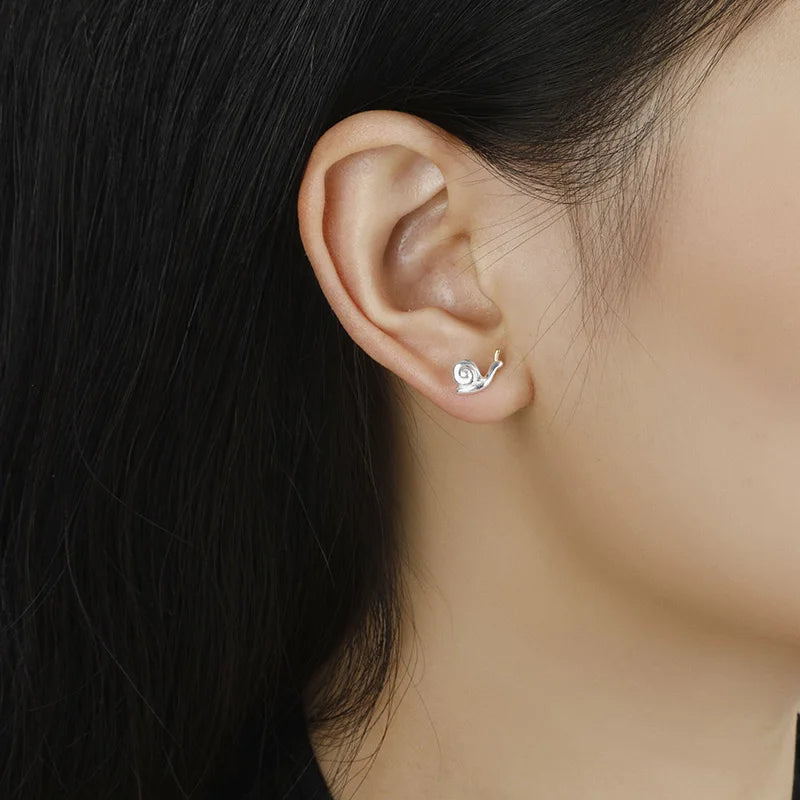 TrustDavis Real 925 Sterling Silver Sweet Personality Creative Snail Stud Earrings Gift For Women Girls Kids Lady Jewelry DF350