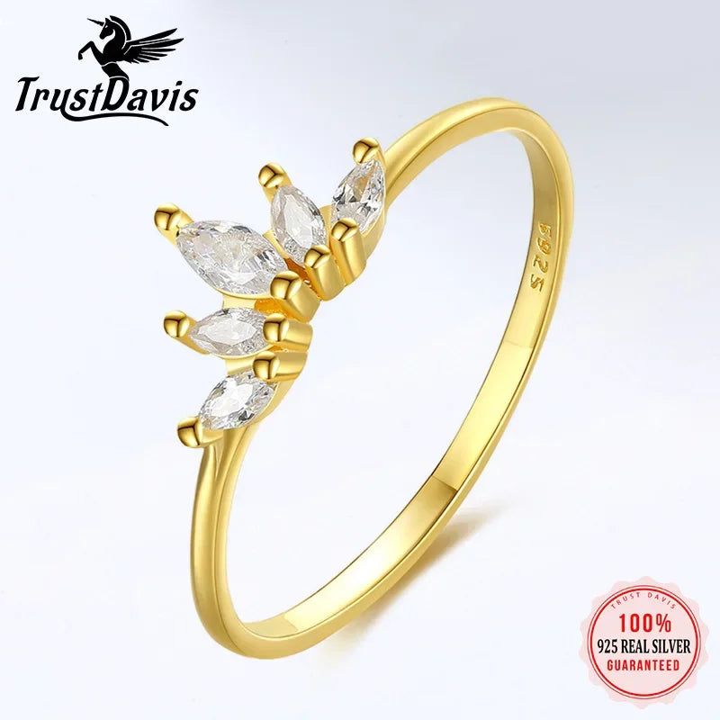 925 Sterling Silver Simple Lovely Delicate Crown Dazzling Finger Ring DA1654