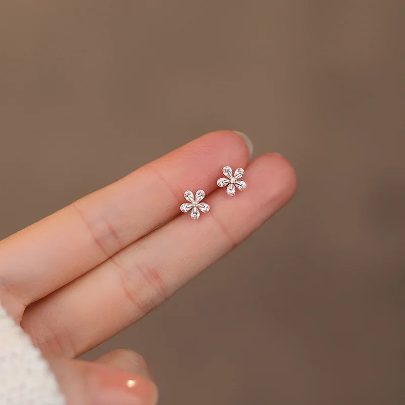 Trustdavis Girls 925 Sterling Silver Fashion Classic Flower CZ Stud Earrings For Women Girls Wedding Party Jewelry DS4178
