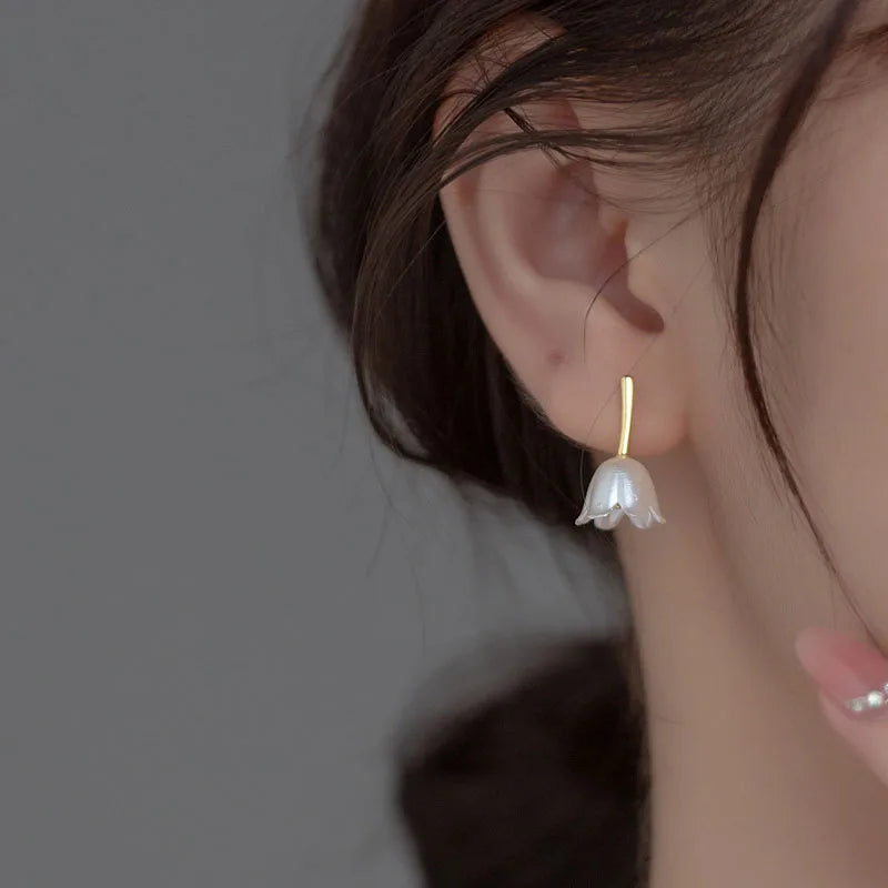 Sweet Bell Orchid Flower Stud Earrings DG0177