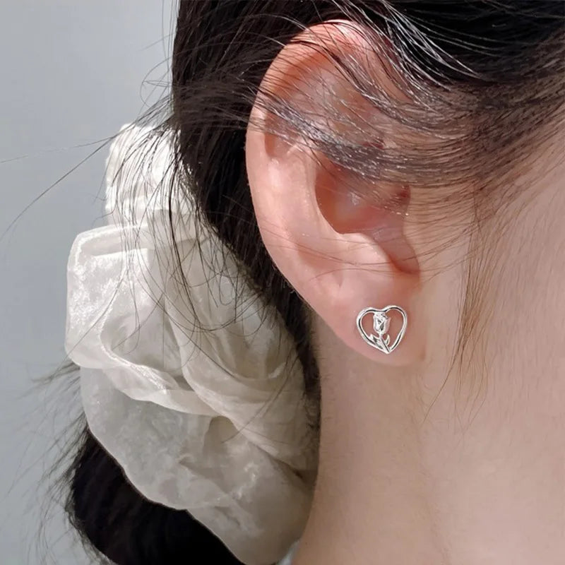 Silver Heart-Shaped Rose Stud Earrings DS5013