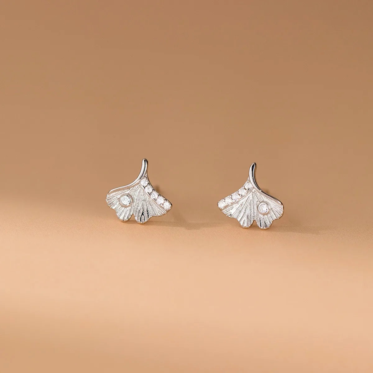 TrustDavi 925 Sterling Silver Fashion Leaf Stud Earrings for Women Daughter Girls Birthday Gift Fine Jewelry Earrings DS4164