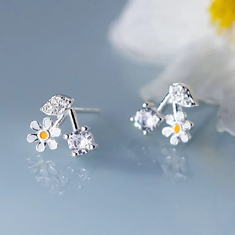 TrustDavis Girls Real 925 Sterling Silver Sweet Flower Daisy Stud Earring Gift for Women Girl Fine Jewelry Gift DS4100