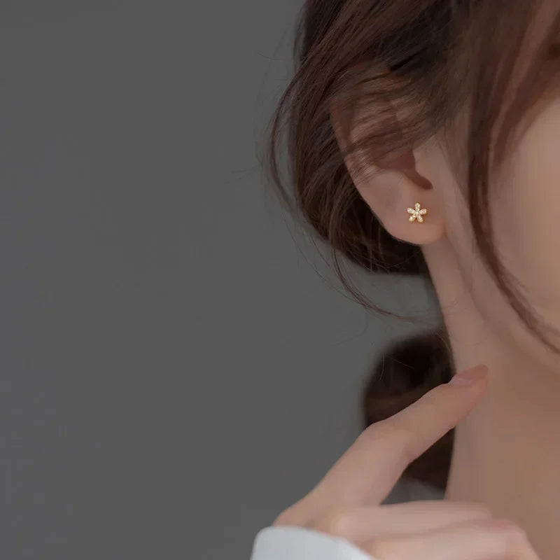Sweet Flower CZ Stud Earrings DF189