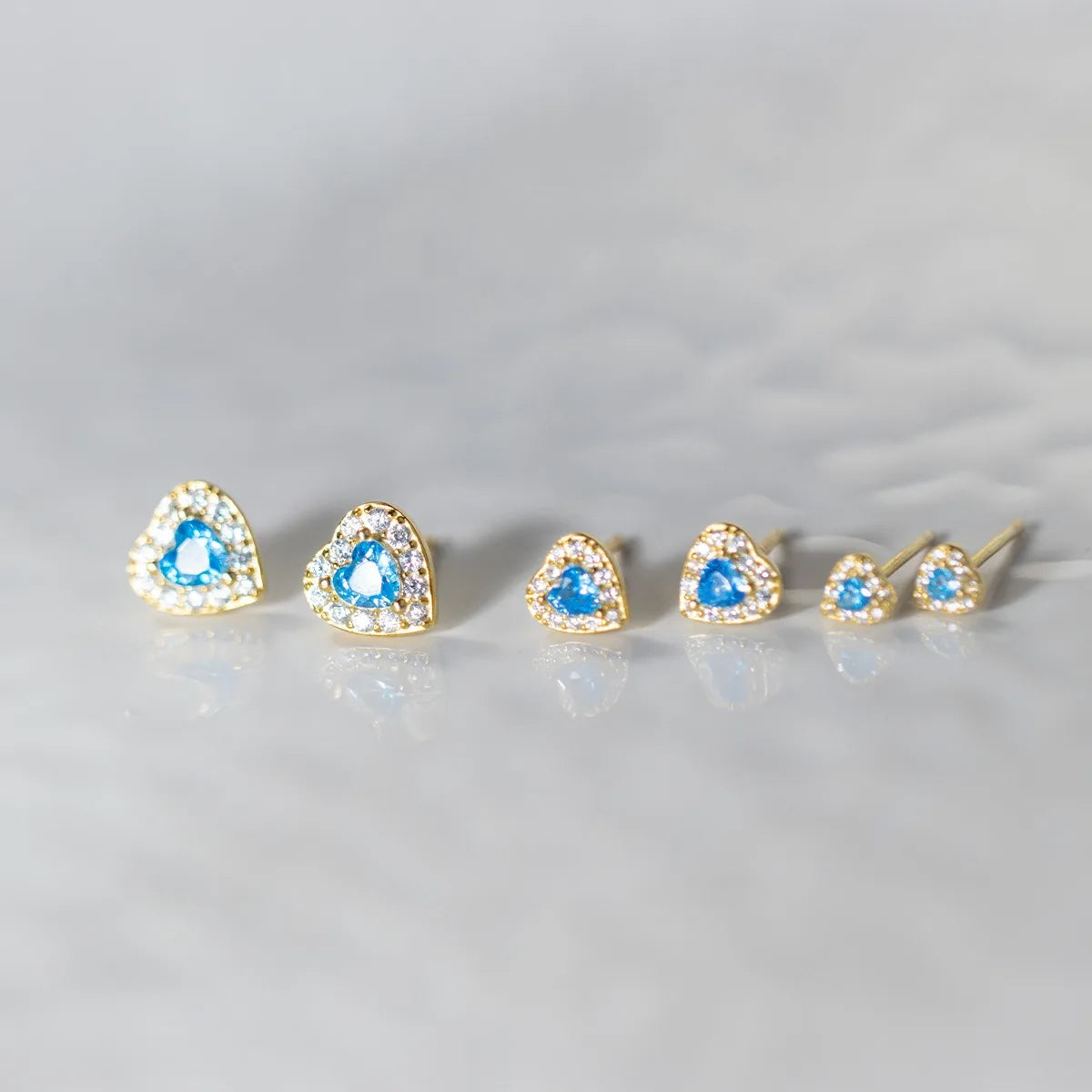 TrustDavis 925 Sterling Silver Fashion Heart Shaped Earrings Blue Diamond Stud Earrings for Women Fine Jewelry Gift DS4167