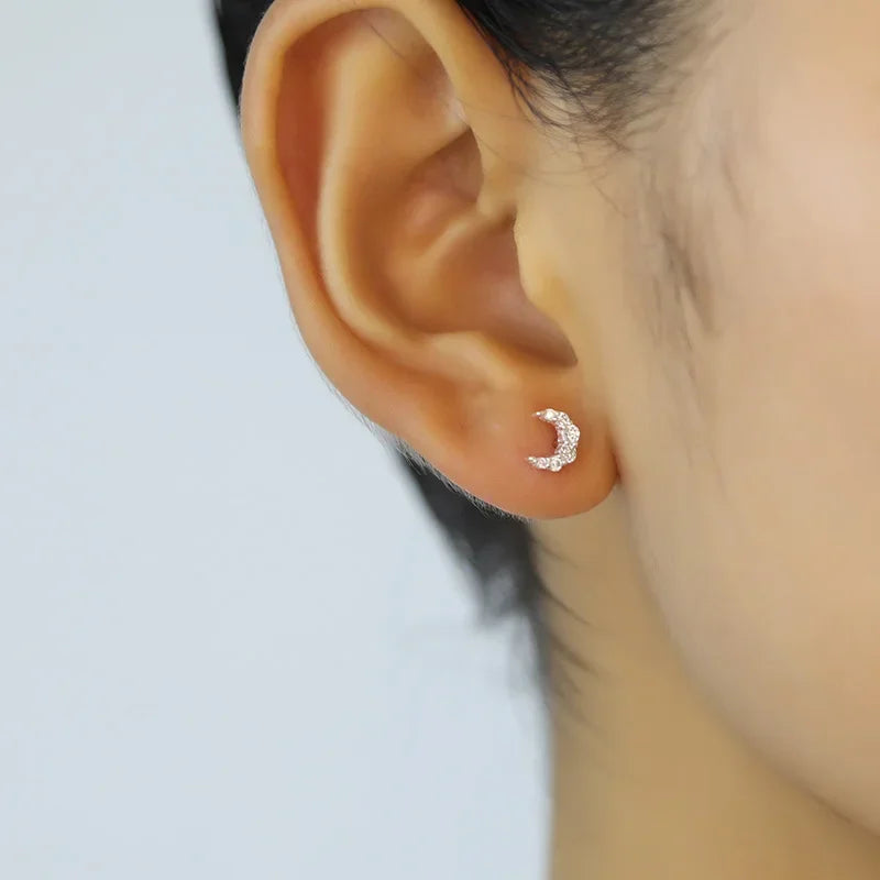 TrustDavis Real 925 Sterling Silver Fashion Sweet Mini Moon CZ Charm Stud Earrings For Women Wedding Party Fine Jewelry DA1531