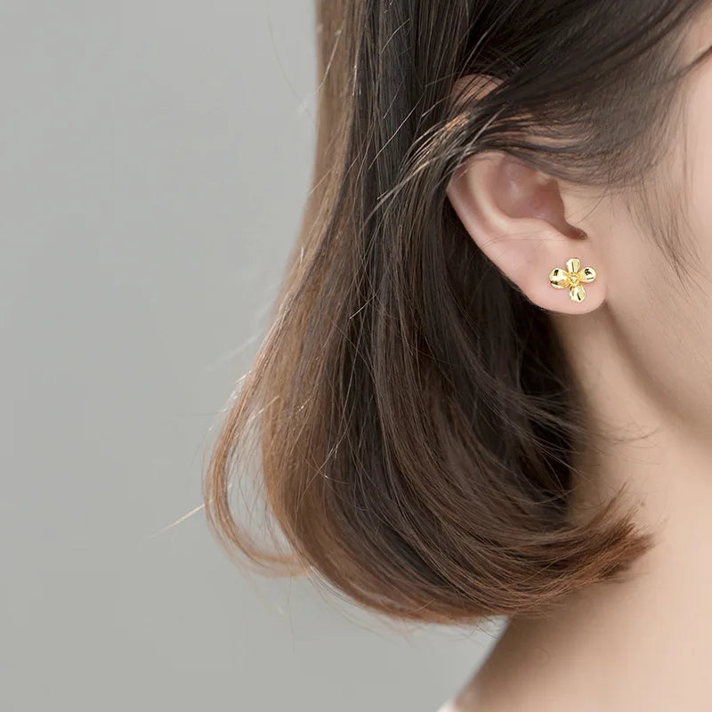 Gold Flower Stud Earrings DS438