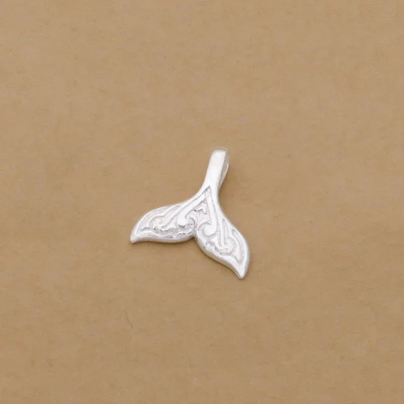 Fishtail Pendant HY804