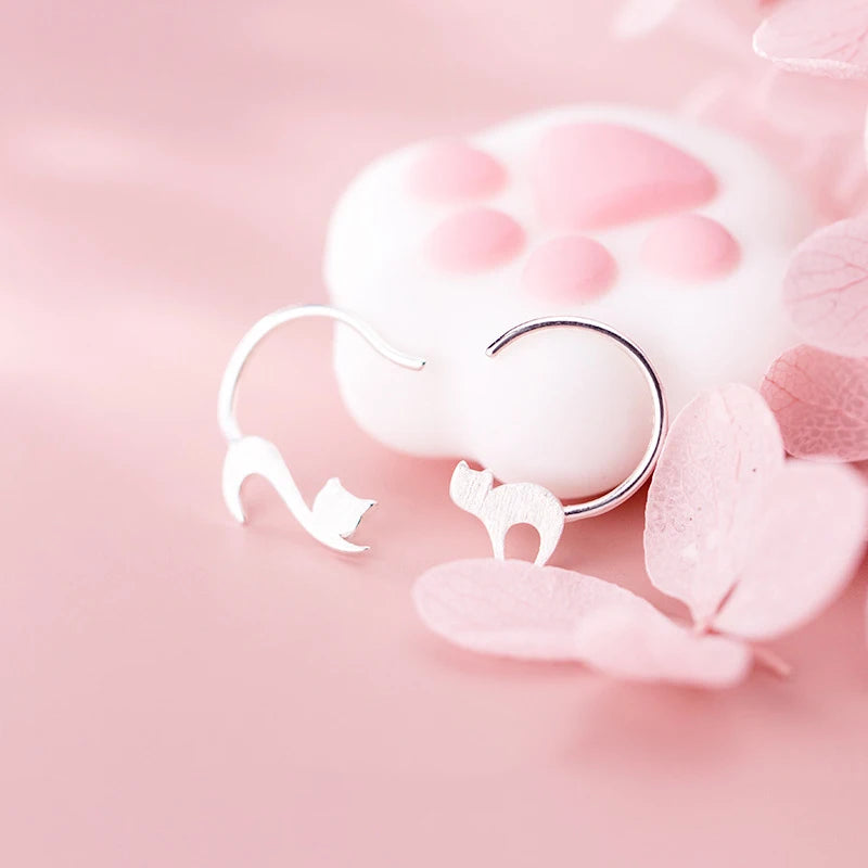Tiny Cute Asymmetric Cat Stud Earrings DA487