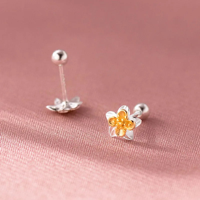 Two-tone Flower Screw Earrings DS4893