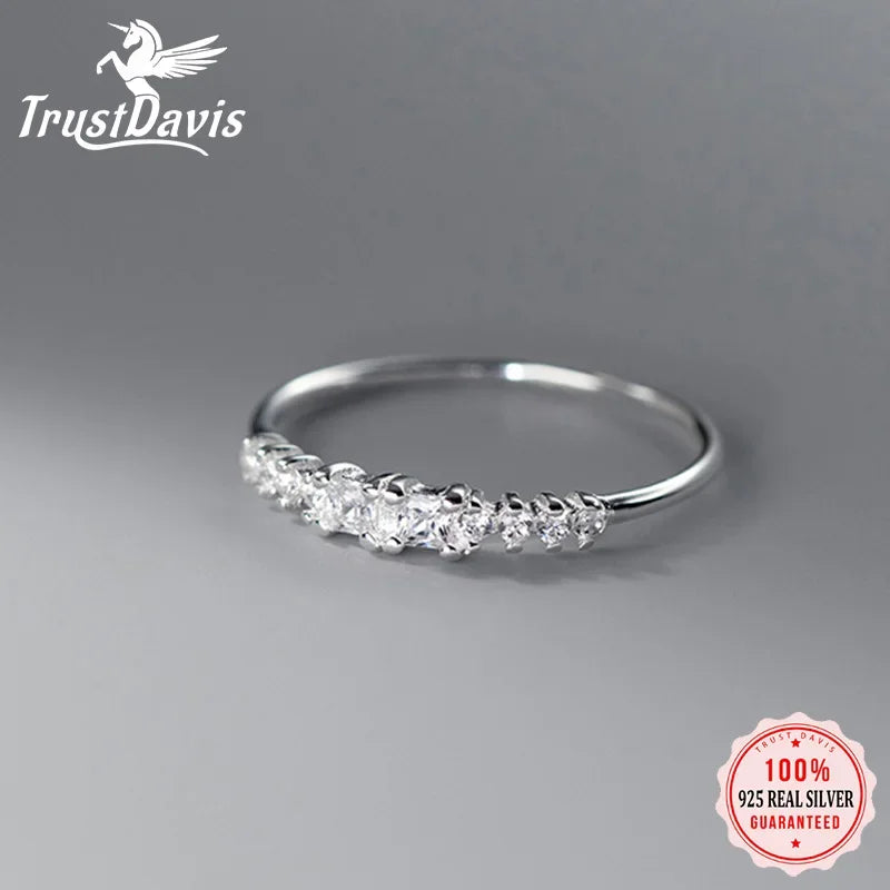 White Dazzling CZ Finger Ring DA449