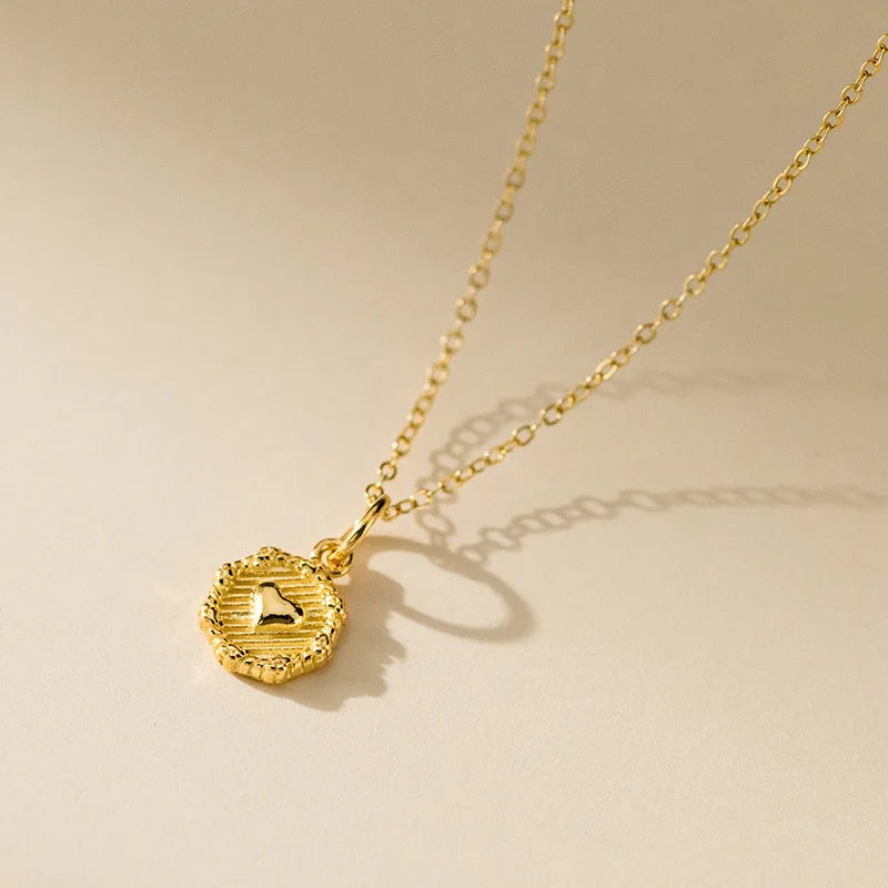 Circular Heart Texture Pendant DZ1636