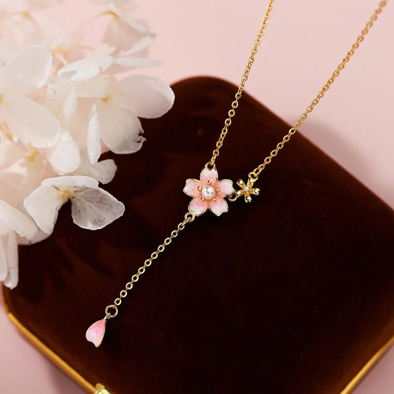 Pearl Flower Necklace DS4906