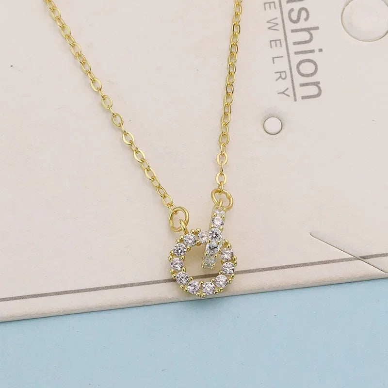 Fashion Round Pendant Necklace DS4492