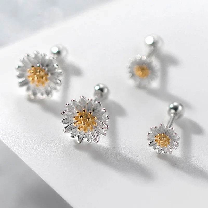 Small Flower Daisy Stud Earrings DS3574