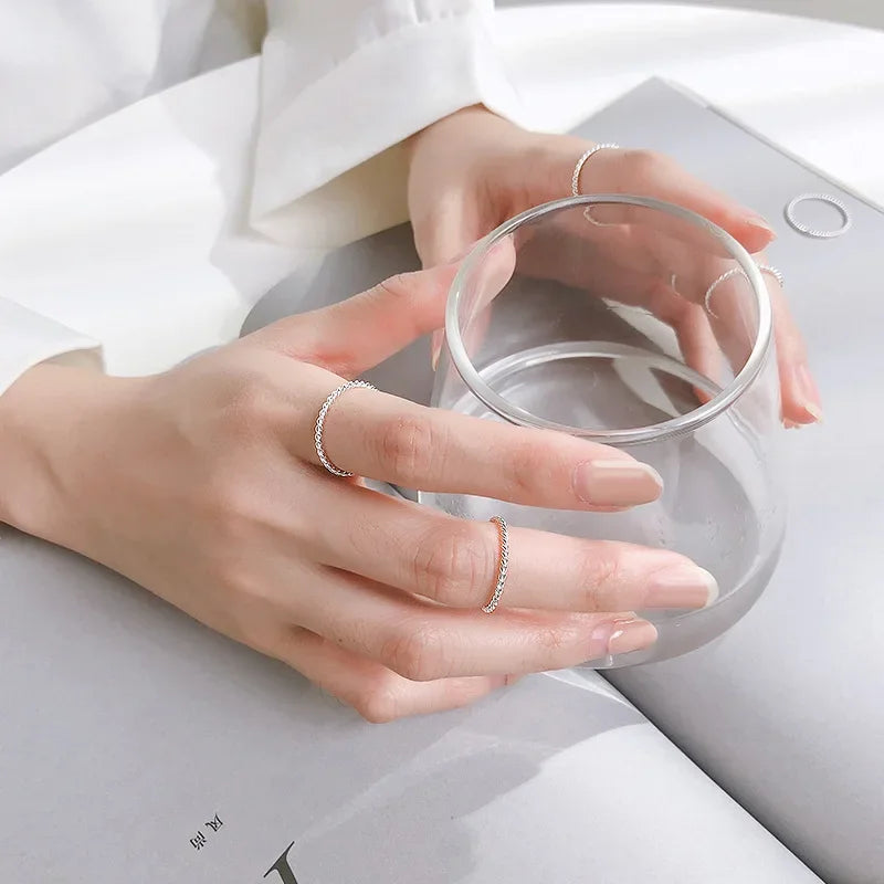 Simple Lovely Twist Finger Ring D1175