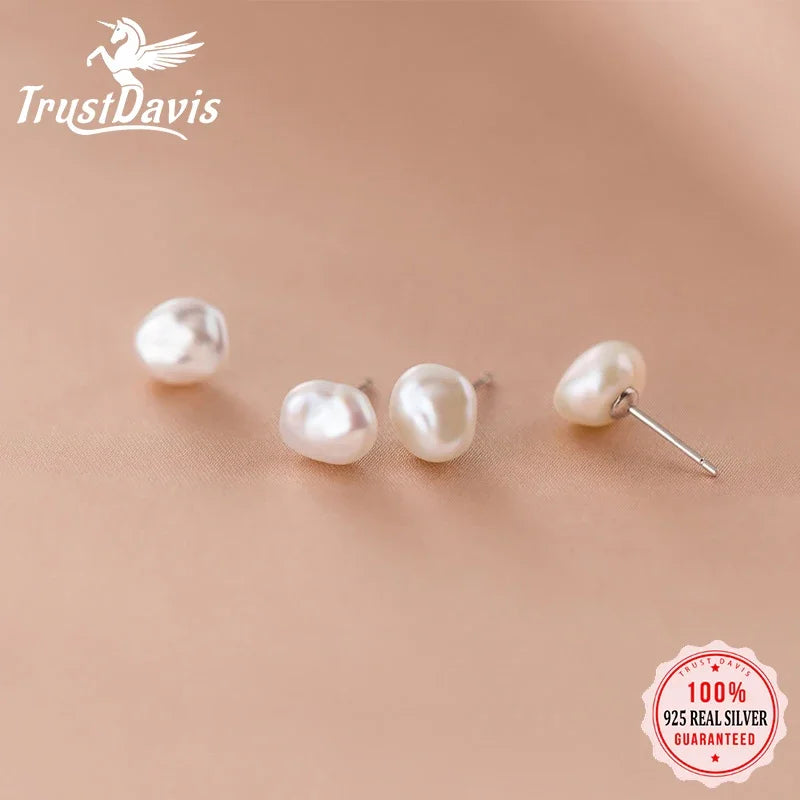 Sweet Irregular Baroque Pearl Stud Earrings DA1224